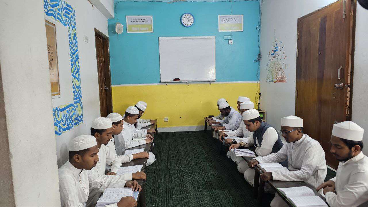 আধুনিক  ক্লাস সুবিধা